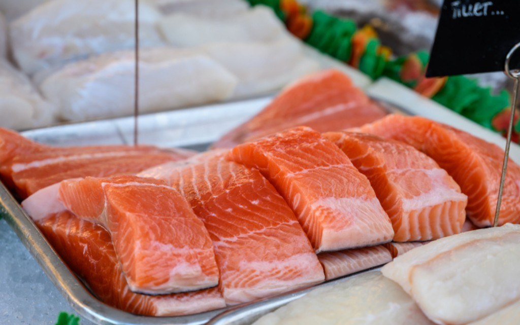 Sultan Rashid Abdullah Rashid Al Shene — salmon fillets — Al Shene Marine Holding